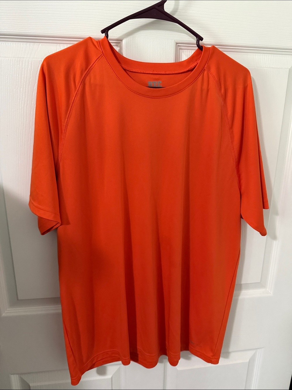 Men's Performance Crew Neck Lot of 3